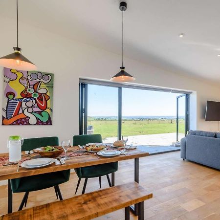 2-Bed Modern Bungalow - Outstanding Country Views 해러게이트 외부 사진