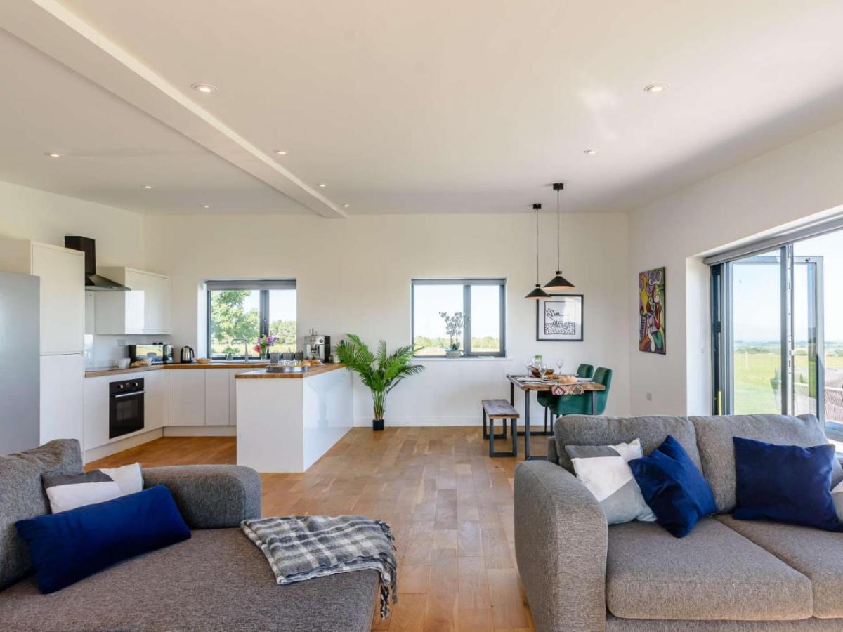 2-Bed Modern Bungalow - Outstanding Country Views 해러게이트 외부 사진